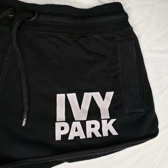 ‼SOLD‼ Women's Beyonce Queen Bee Ivy Park - Picture 4 of 8